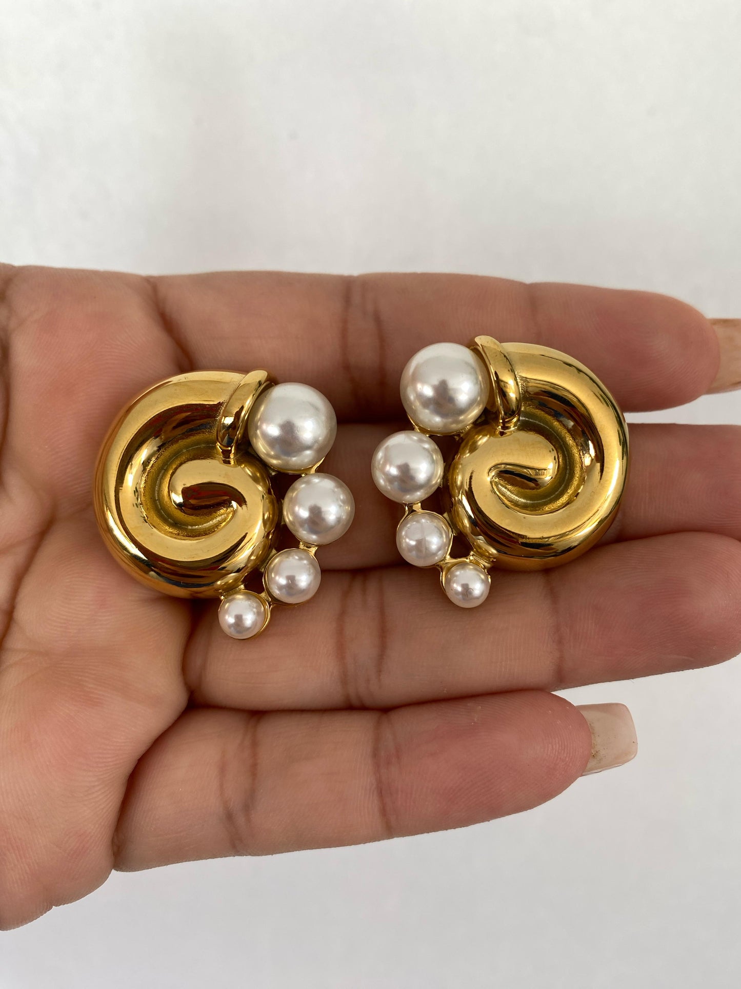 Aretes Caracoles y Perlas