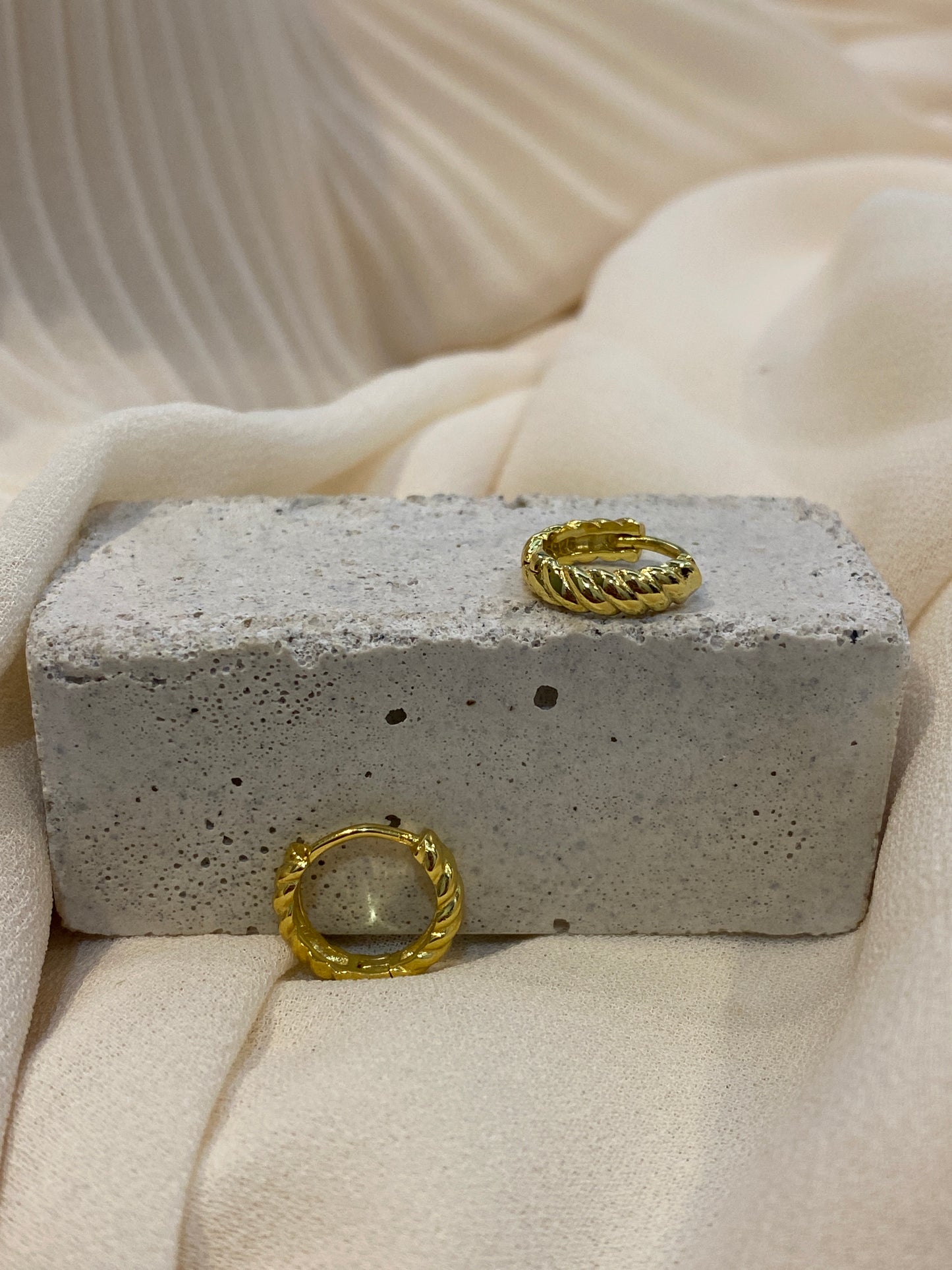 Mini Hoops Trenza Gold 7mm