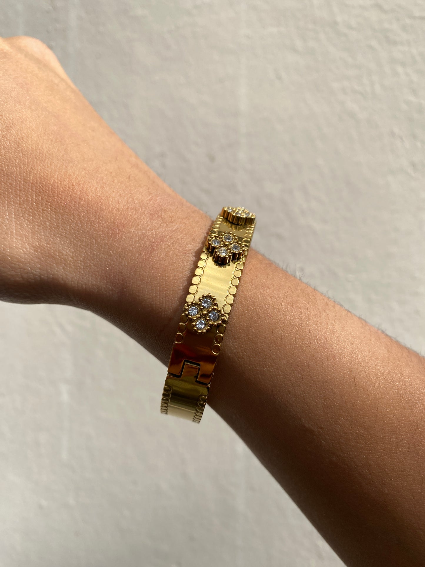 Brazalete Van Cleef Gold