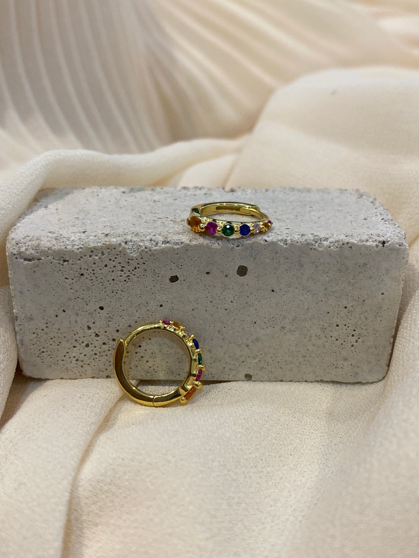 Mini Hoops Arcoíris Gold 7mm