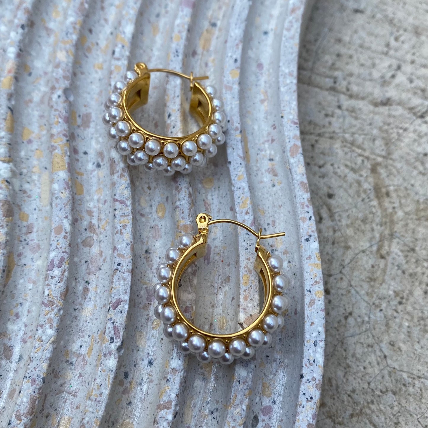 Hoops Gruesas con Perlas