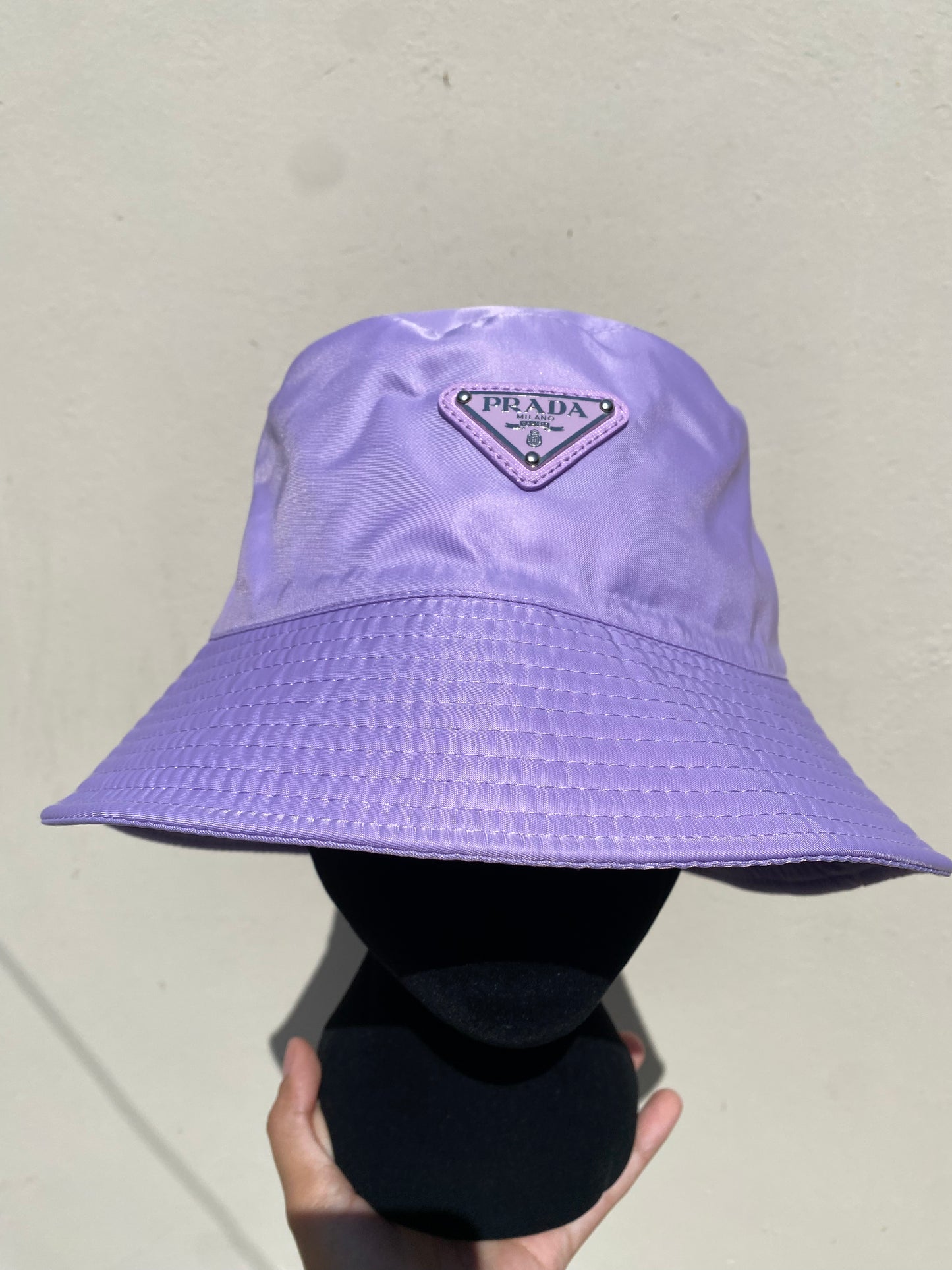 Bucket Hat Prada Morado