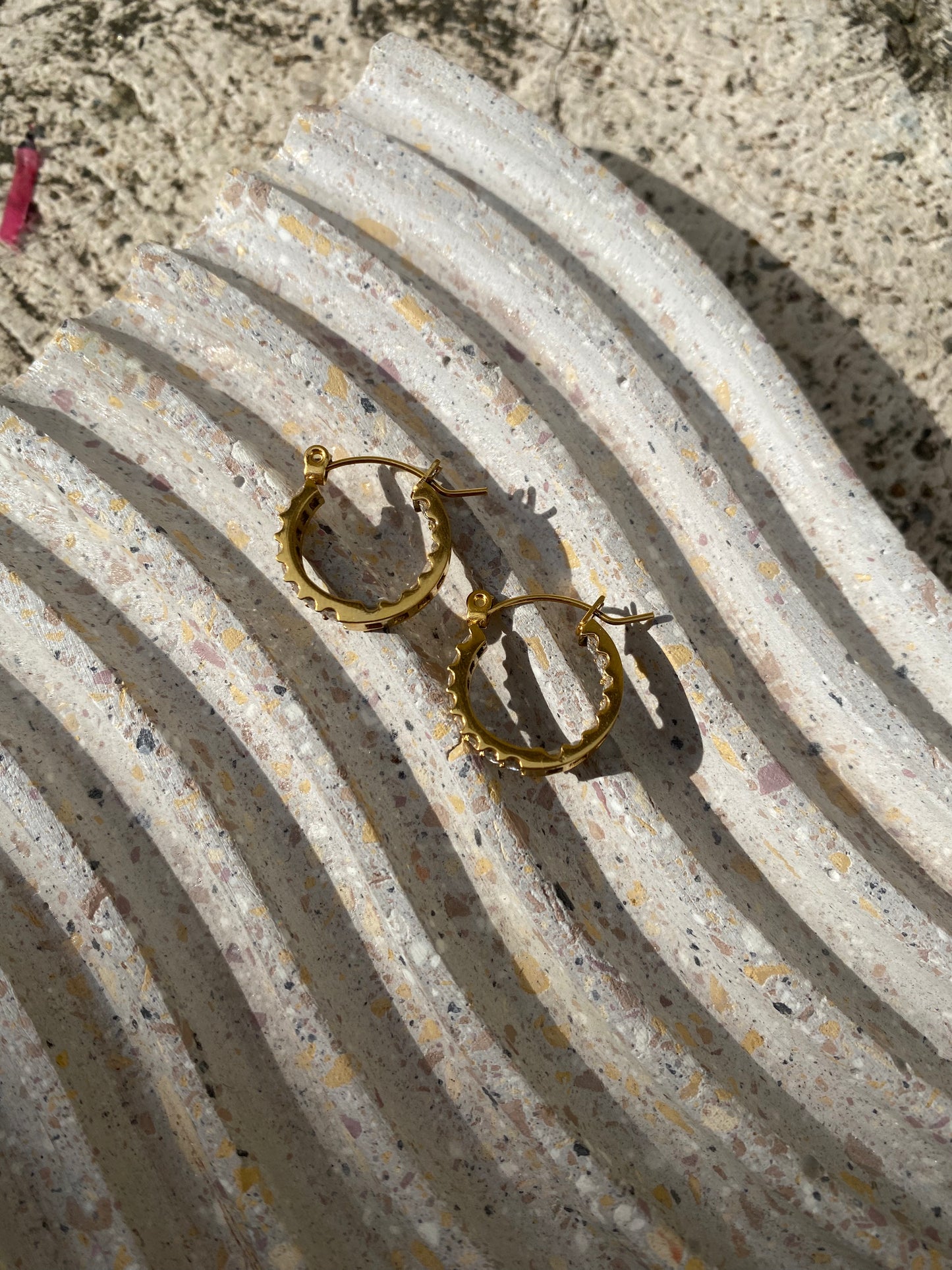 Hoops Medium Zirconias Clear