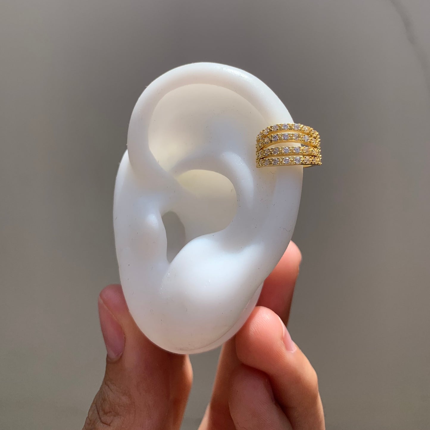 Earcuff gold 4 lineas brillantes