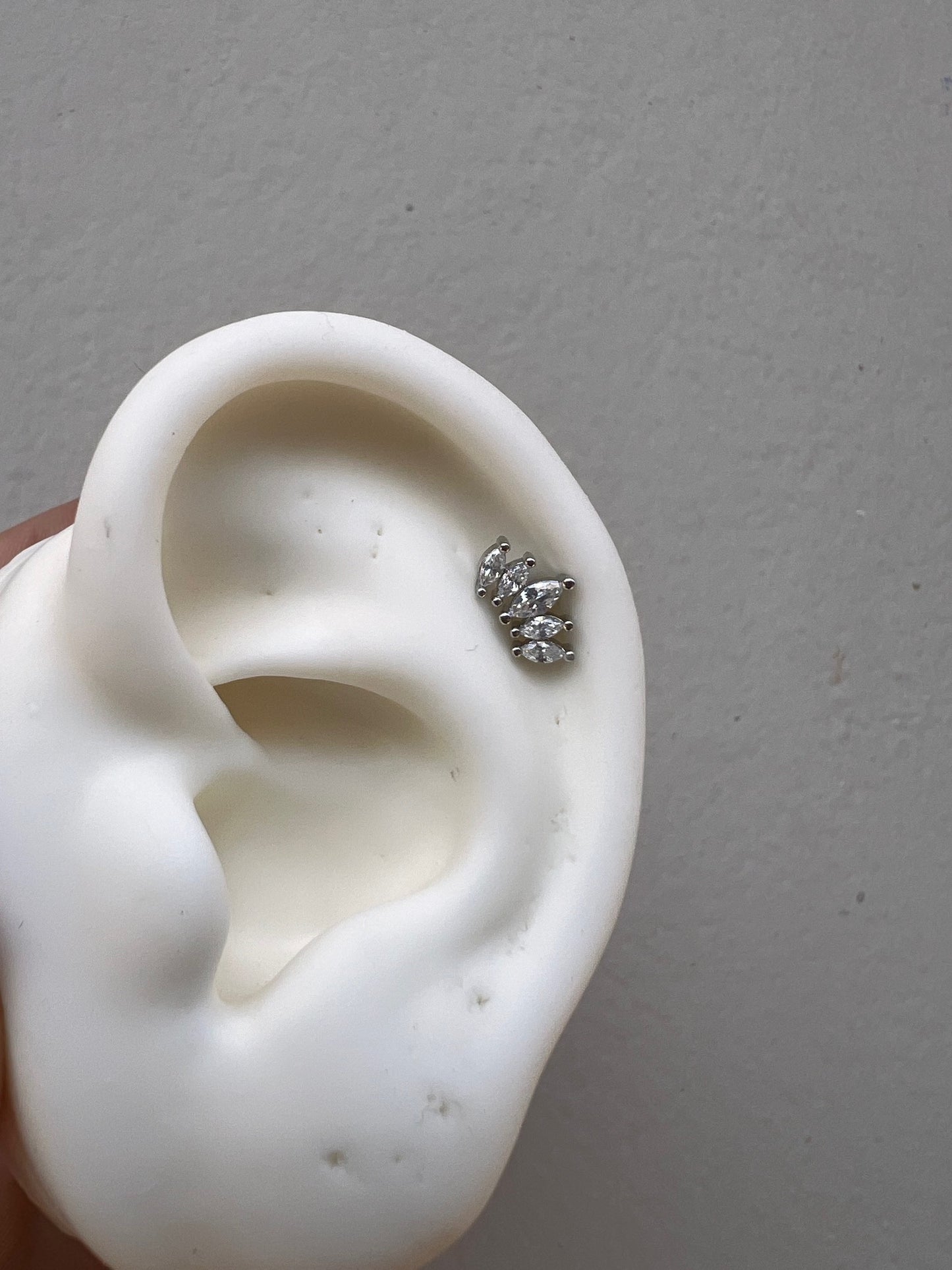 Piercing corona XL silver y circonias clear