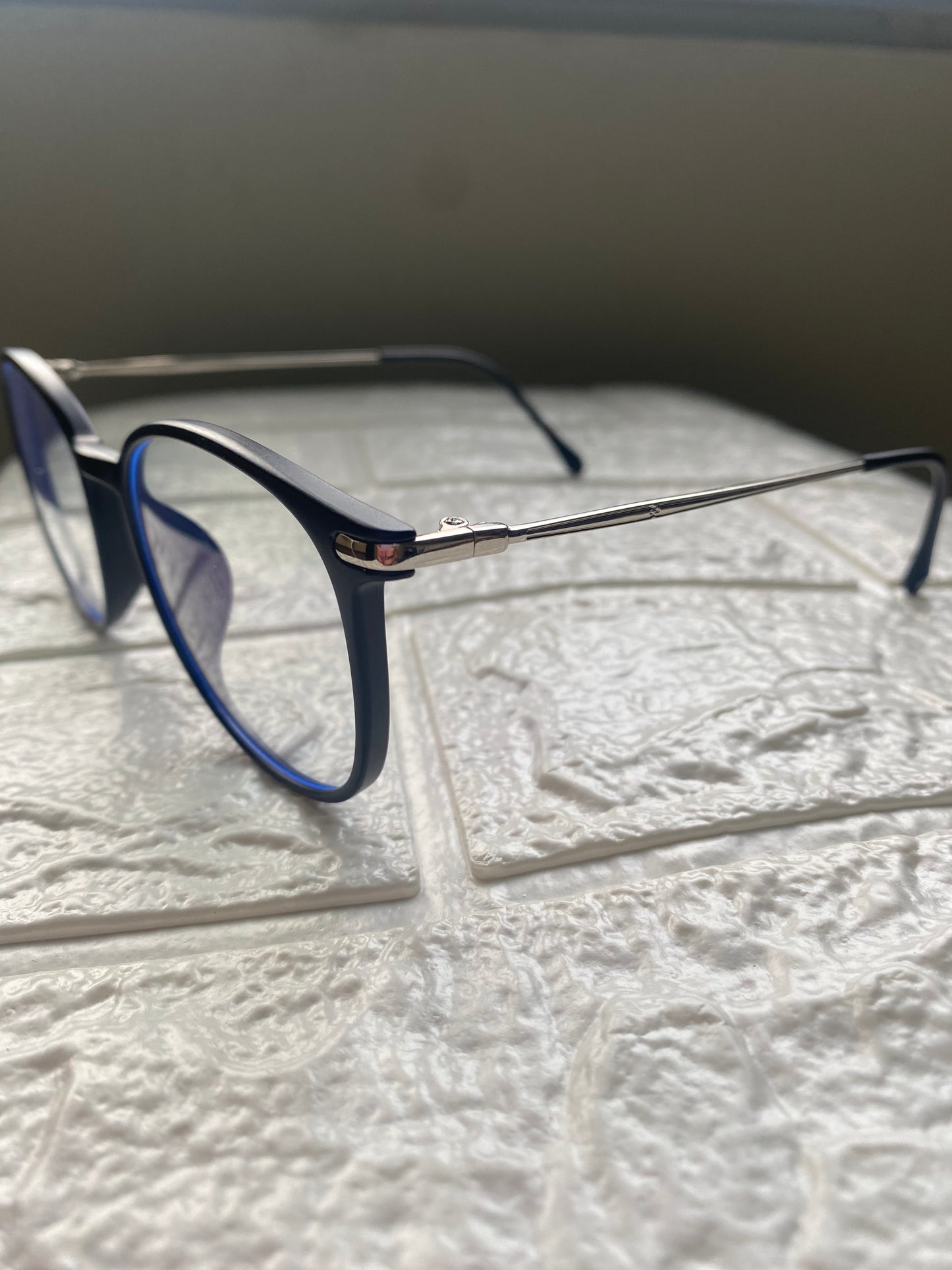 Lentes Semiredondos Negros y Silver