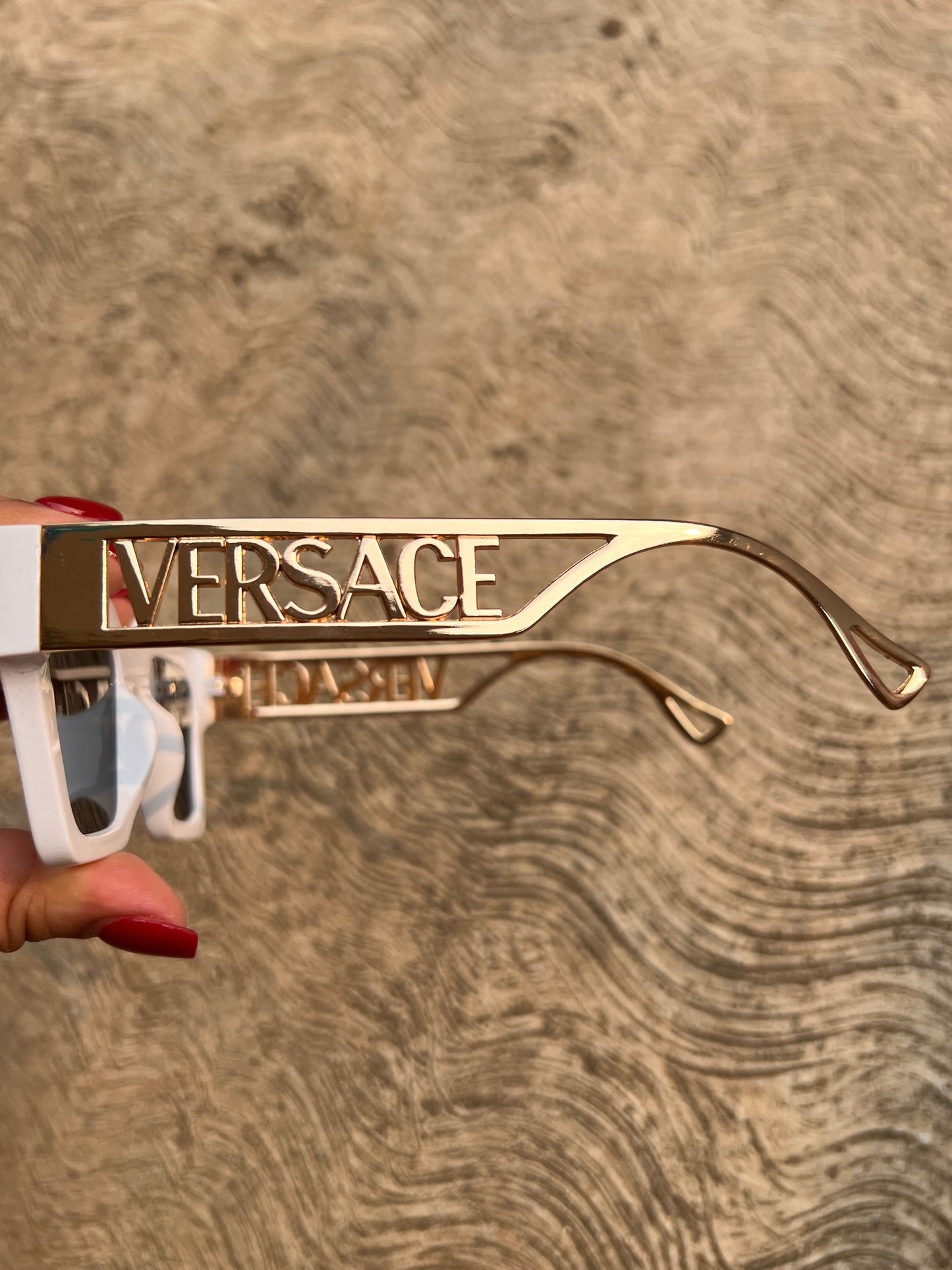 Lentes Versace blancos cat eye patillas gold
