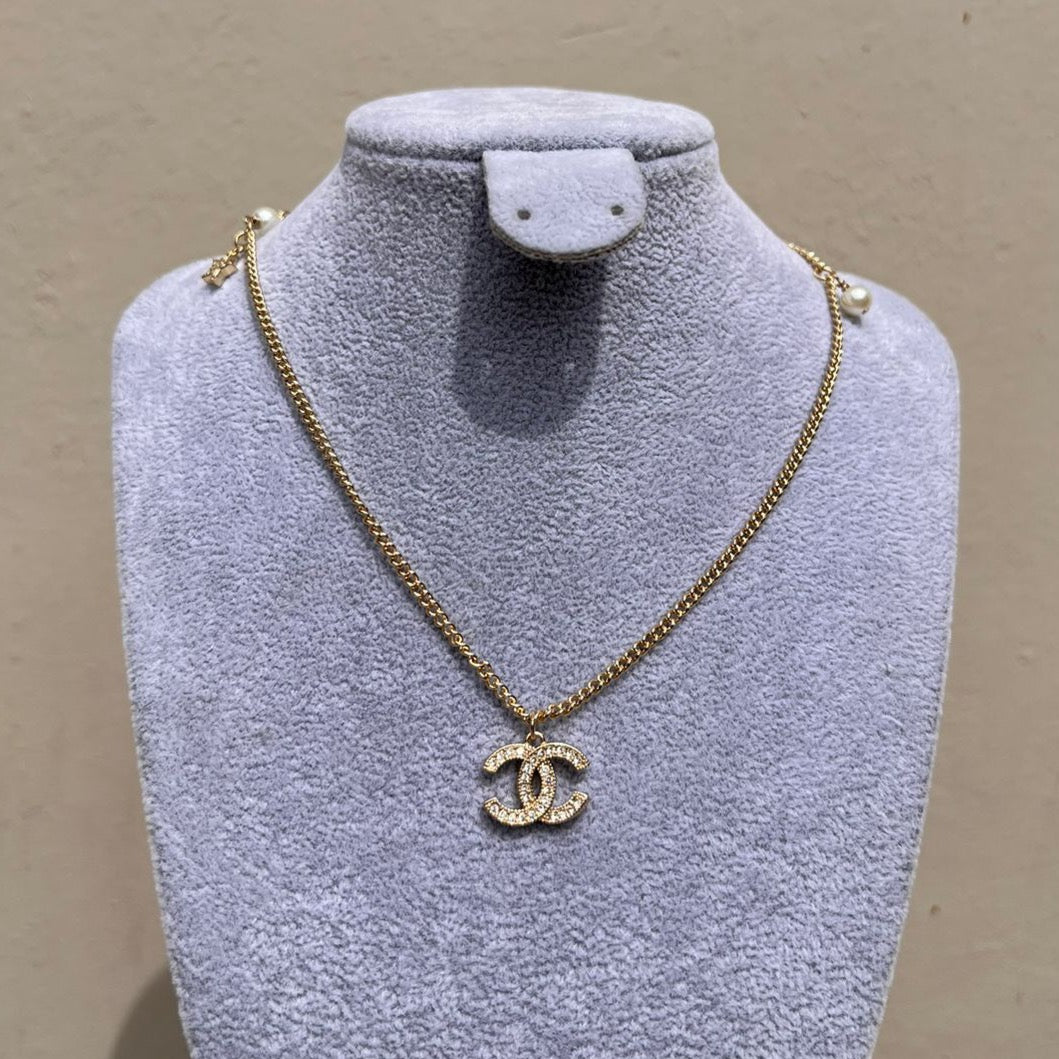 Necklace Chanel Gold y Perlas