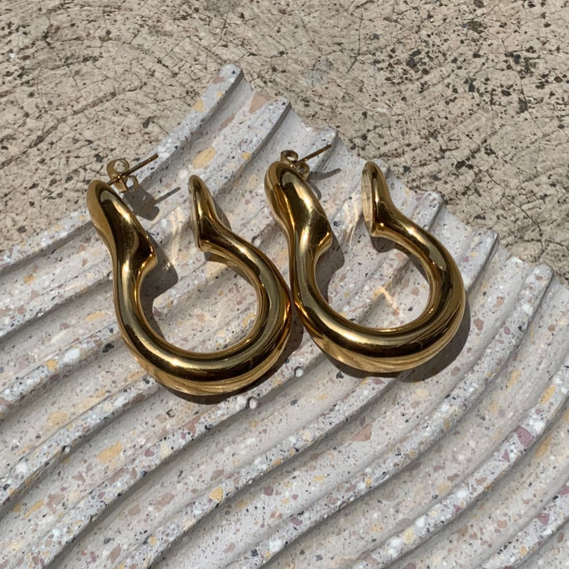 Hoops Aesthetic Gold