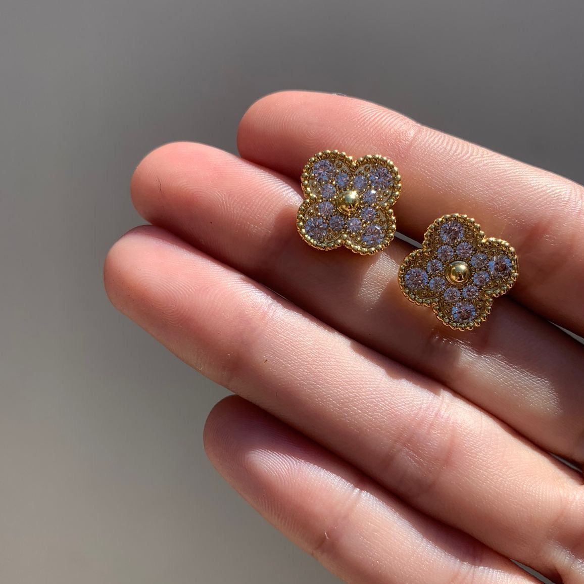 Studs Van Cleef Gold & Zirconias