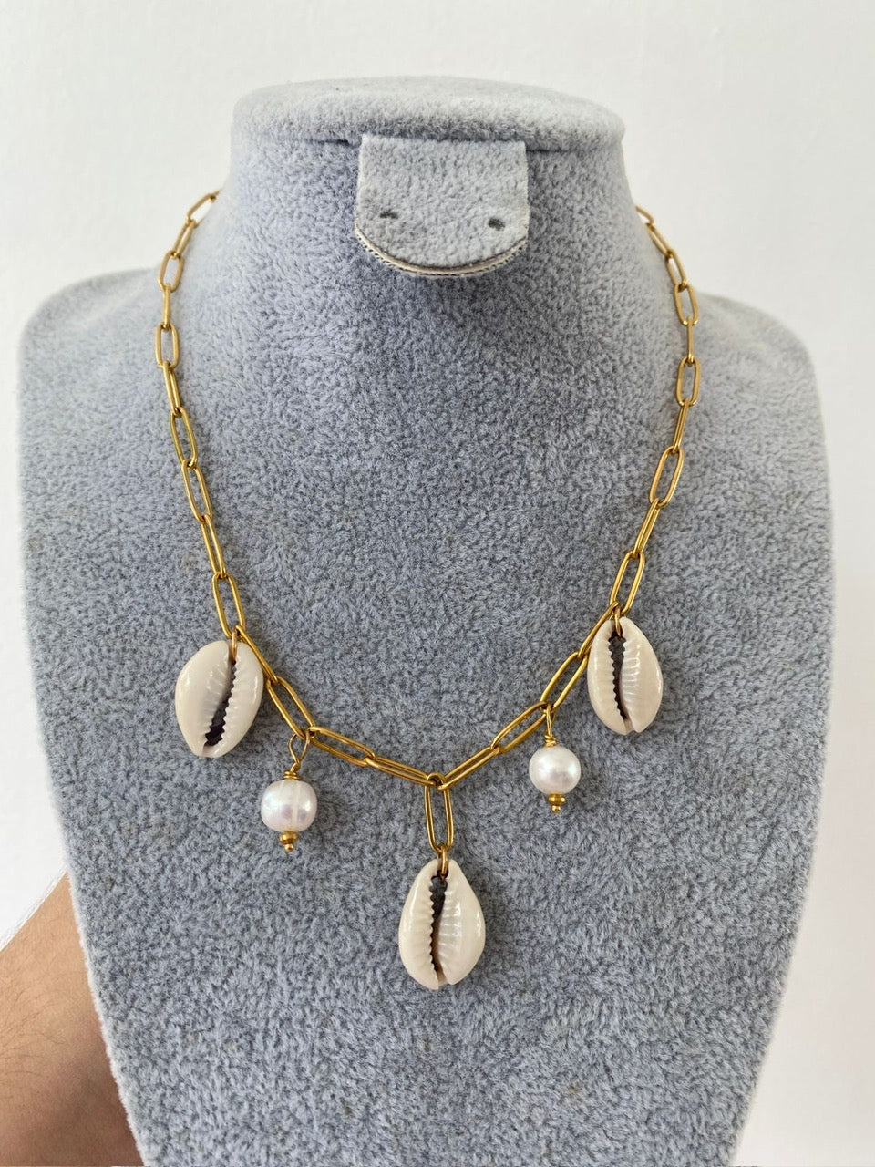 Cadena Conchas de Mar Beige