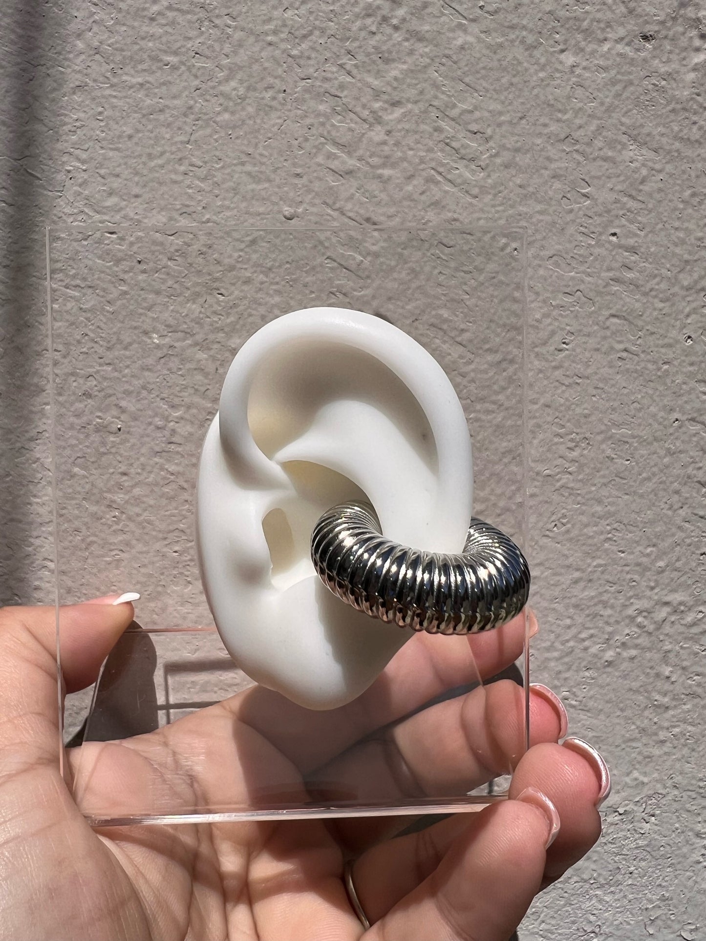 Earcuff Dona Rayada Silver