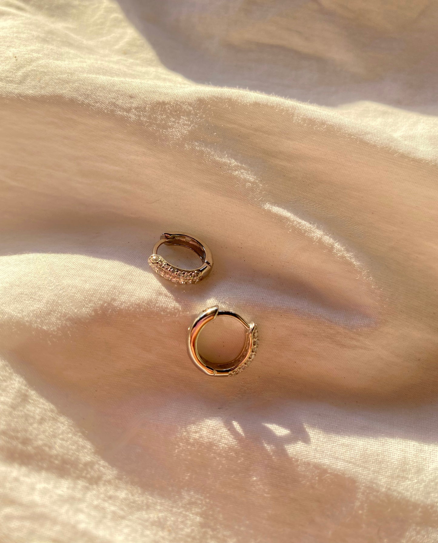 Mini Hoops Silver Multiple Zirconias 7mm