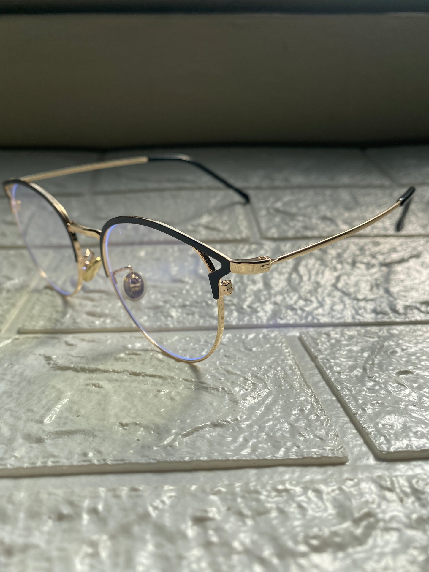 Lentes Cat Eye Gold y Negro de Metal