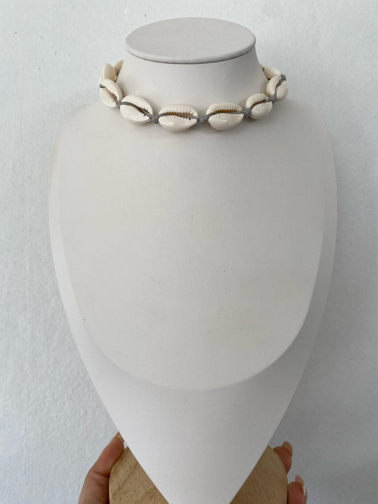 Chocker Seashell Gris