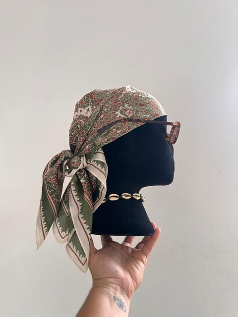 Bandana Verde Con Café