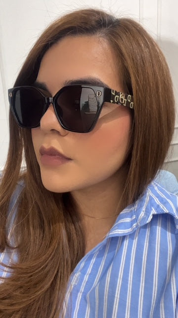 Lentes Tipo Dior con Logos en Patillas