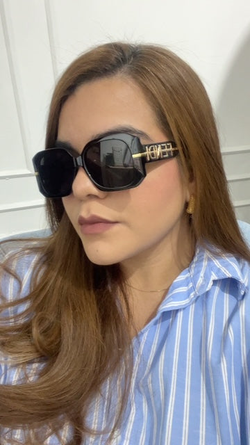 Lentes Fendi Negros con Dorado