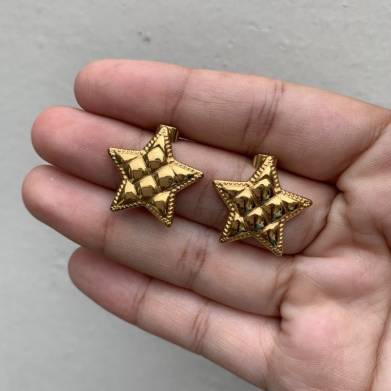 Studs Estrellas Gold