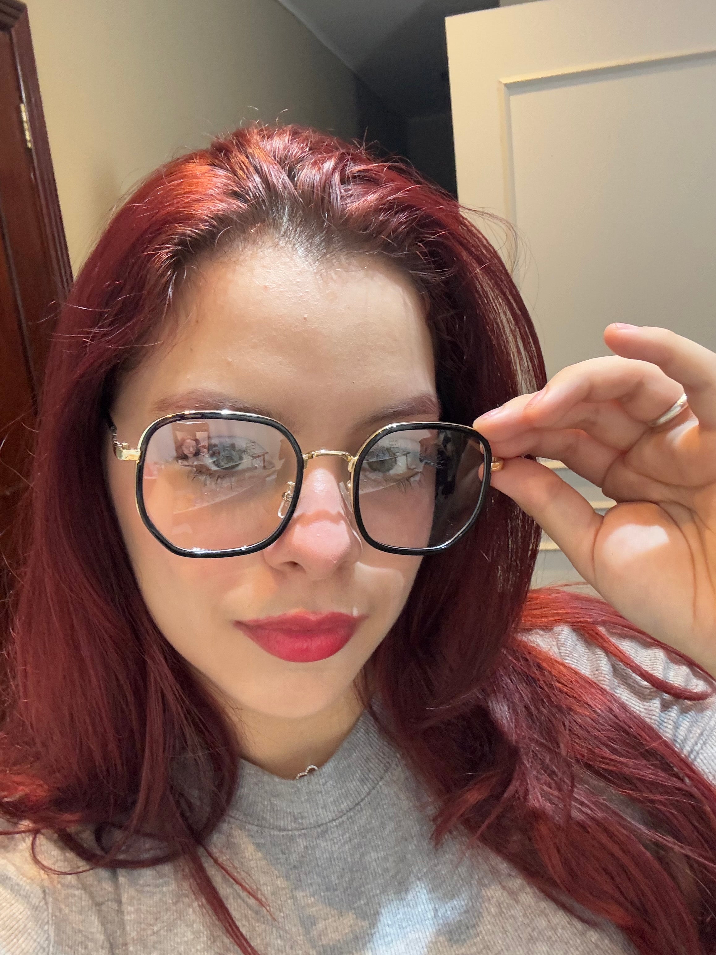 Lentes Semicuadrados Negros con Dorado