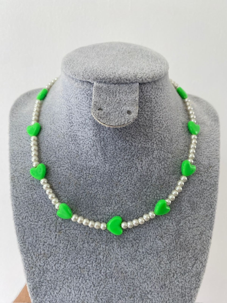 Chocker Perlitas Corazones Verdes