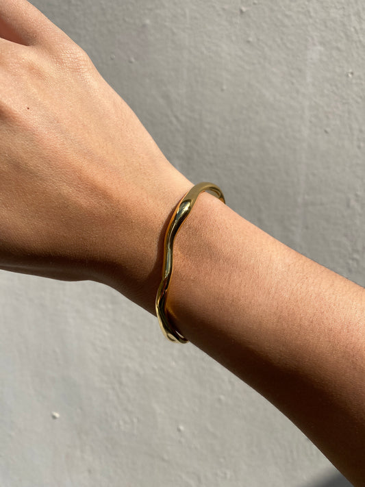 Brazalete Curvas Gold