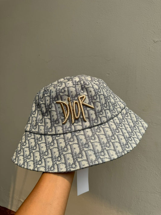 Bucket hat Dior new logo gold