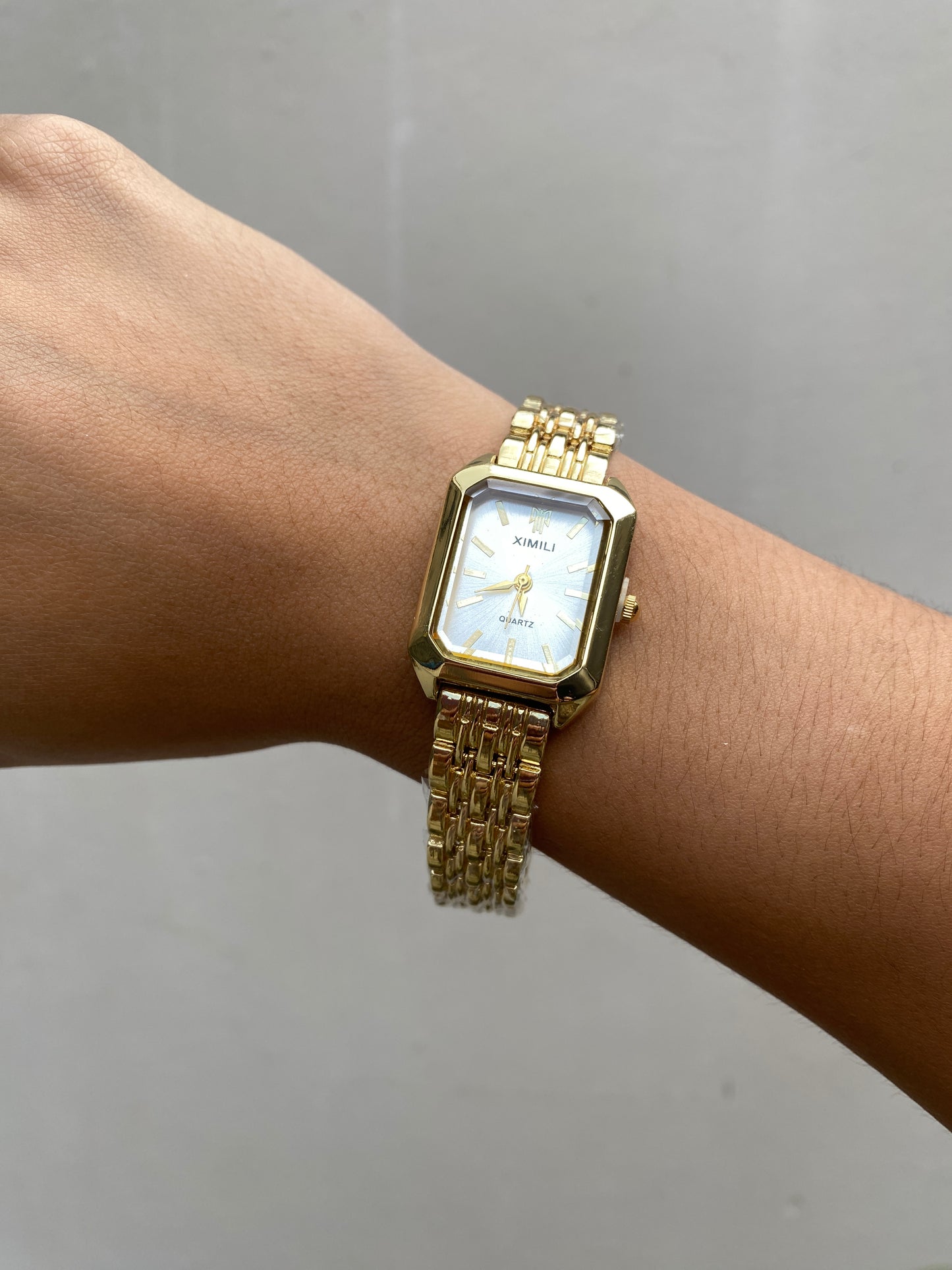 Reloj Old Money Fondo Blanco