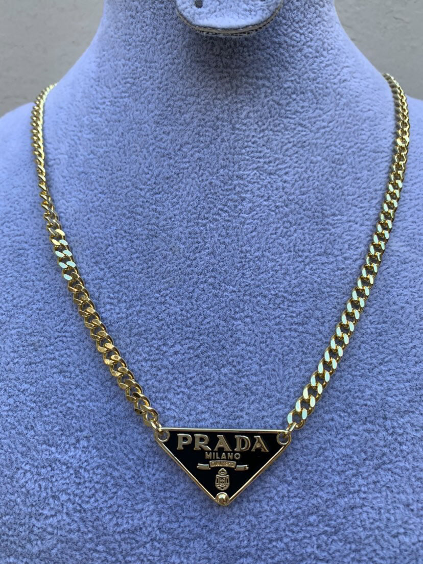 Cadena Prada Clasica con Gold Negra