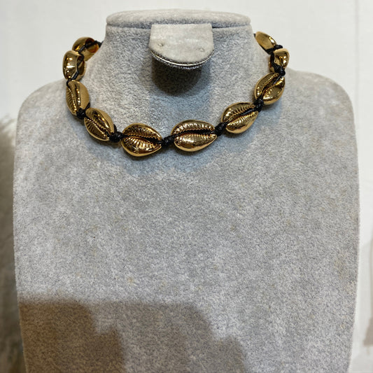 Chocker Conchas de Mar Gold/Negro