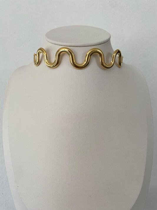 Chocker Olas Gold