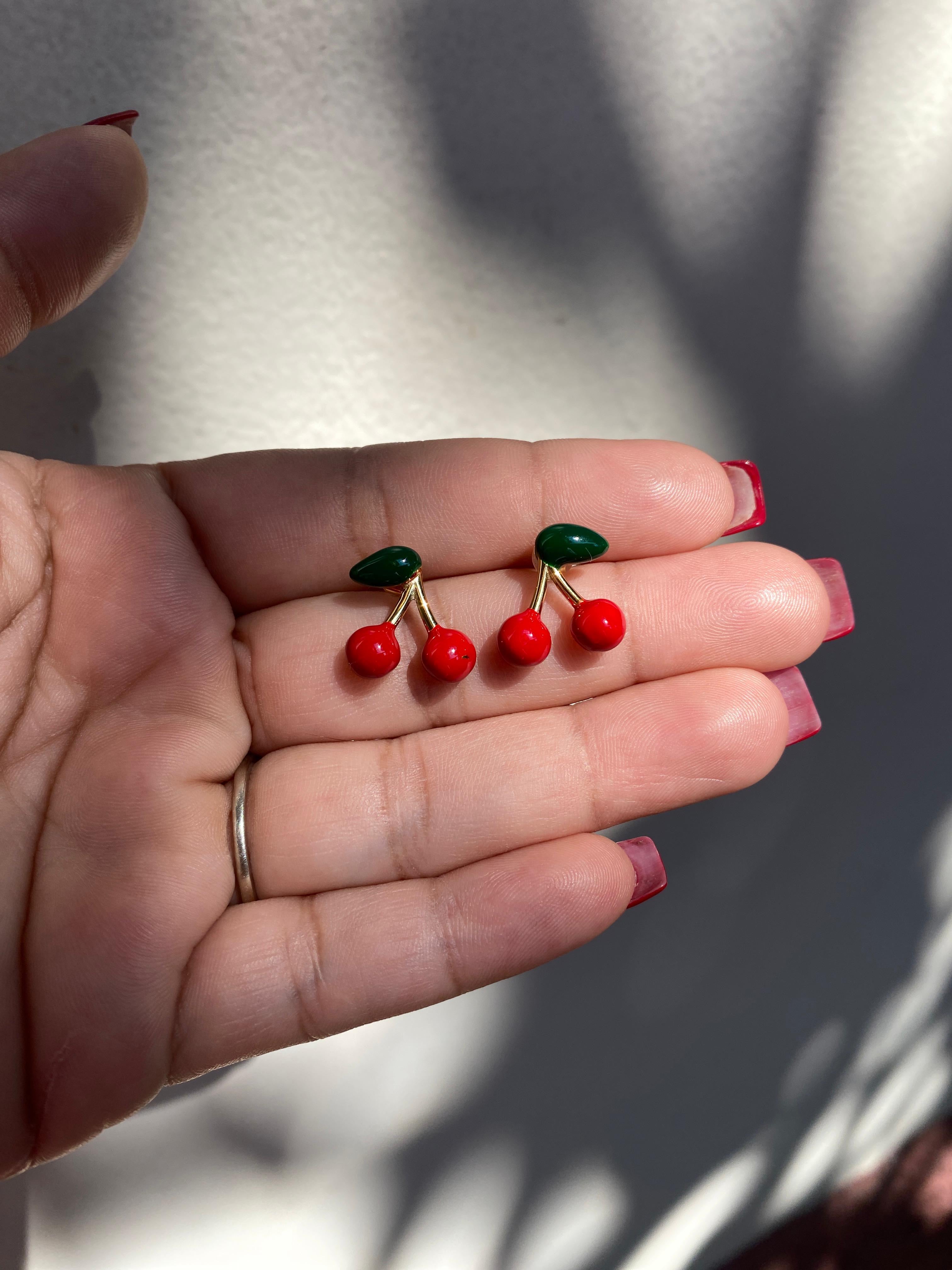 Studs Cherries