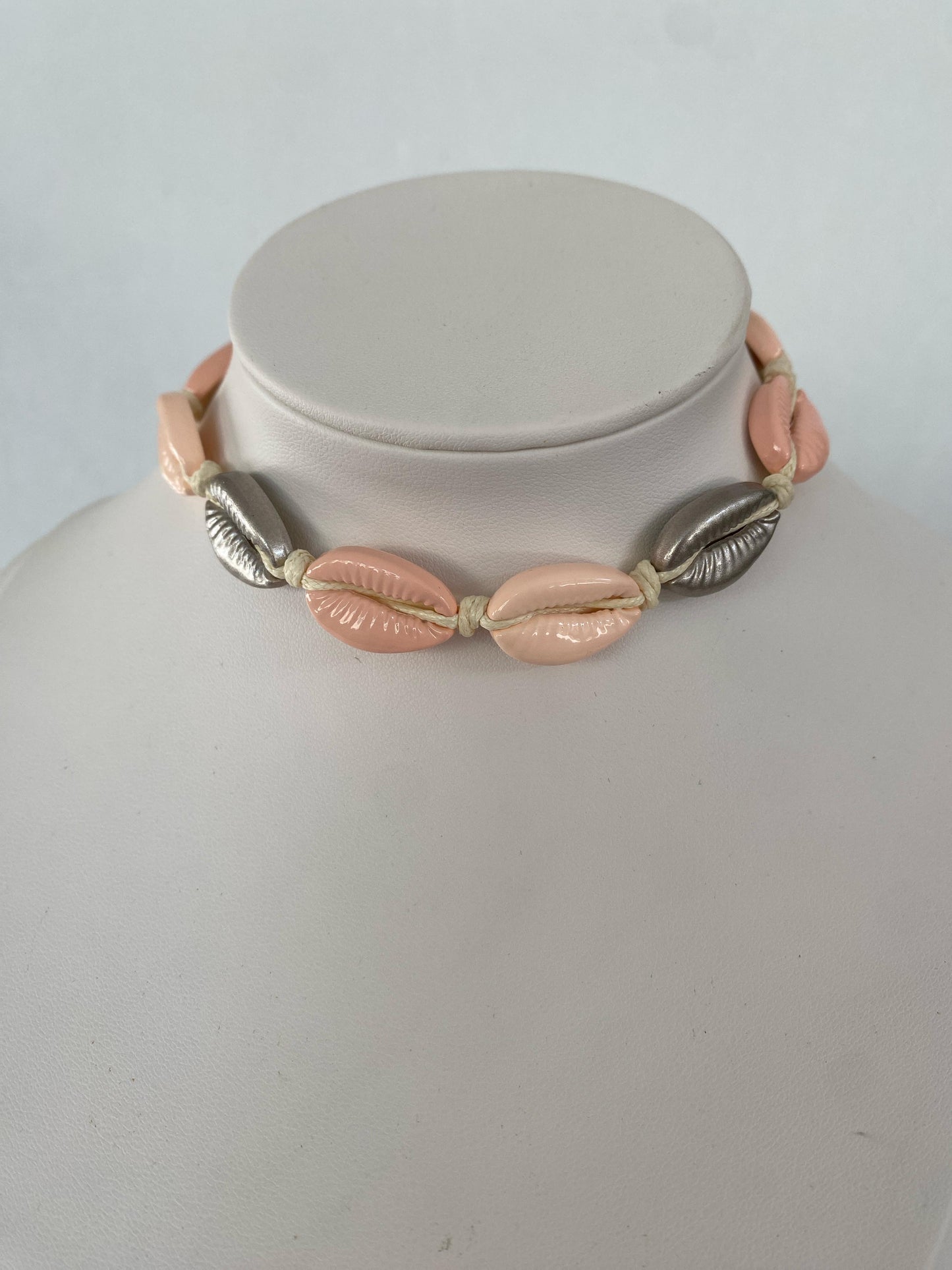 Chocker Seashell Pink