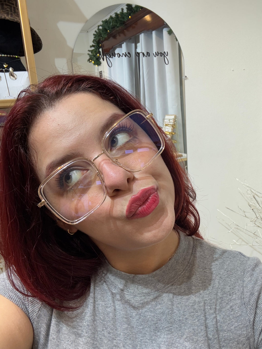 Lentes Cuadrados Clear con Detalles Gold