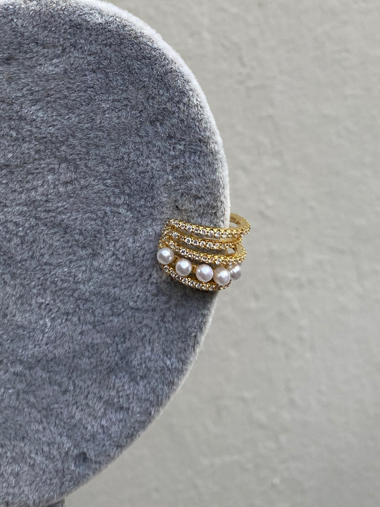 Earcuff Perlas y Zirconias