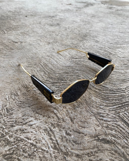 Lentes Miu Miu Rombo Negro