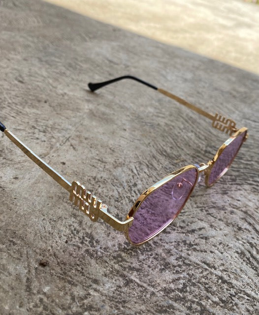 Lente tipo Miu Miu Tendencia Morado Aro Gold