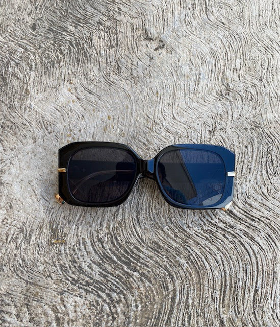 Lentes Fendi Negros con Dorado