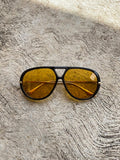 Lente Aviador Grande Naranja Aro Negro Patillas Metal Gold