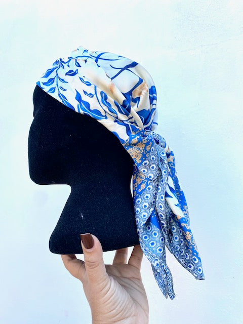 Bandana Flores Azules & Beige