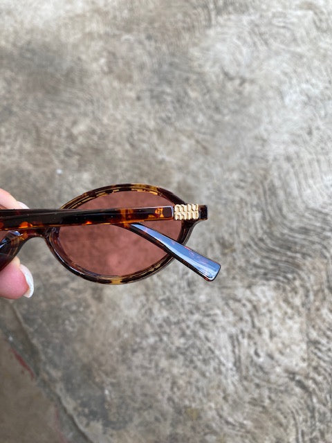 Lentes Miu Miu Ovalados Leopardo Con Rosa