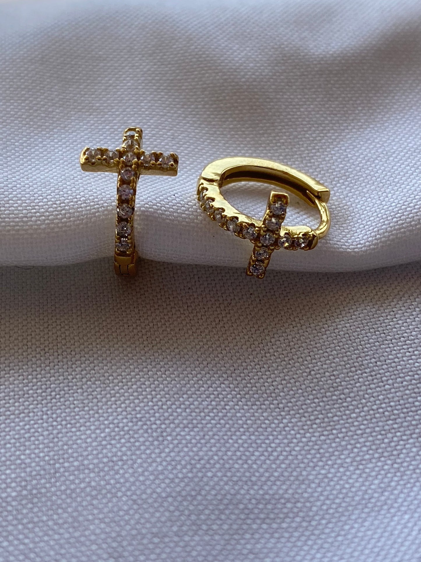 Mini Hoops Cruces Gold 7mm