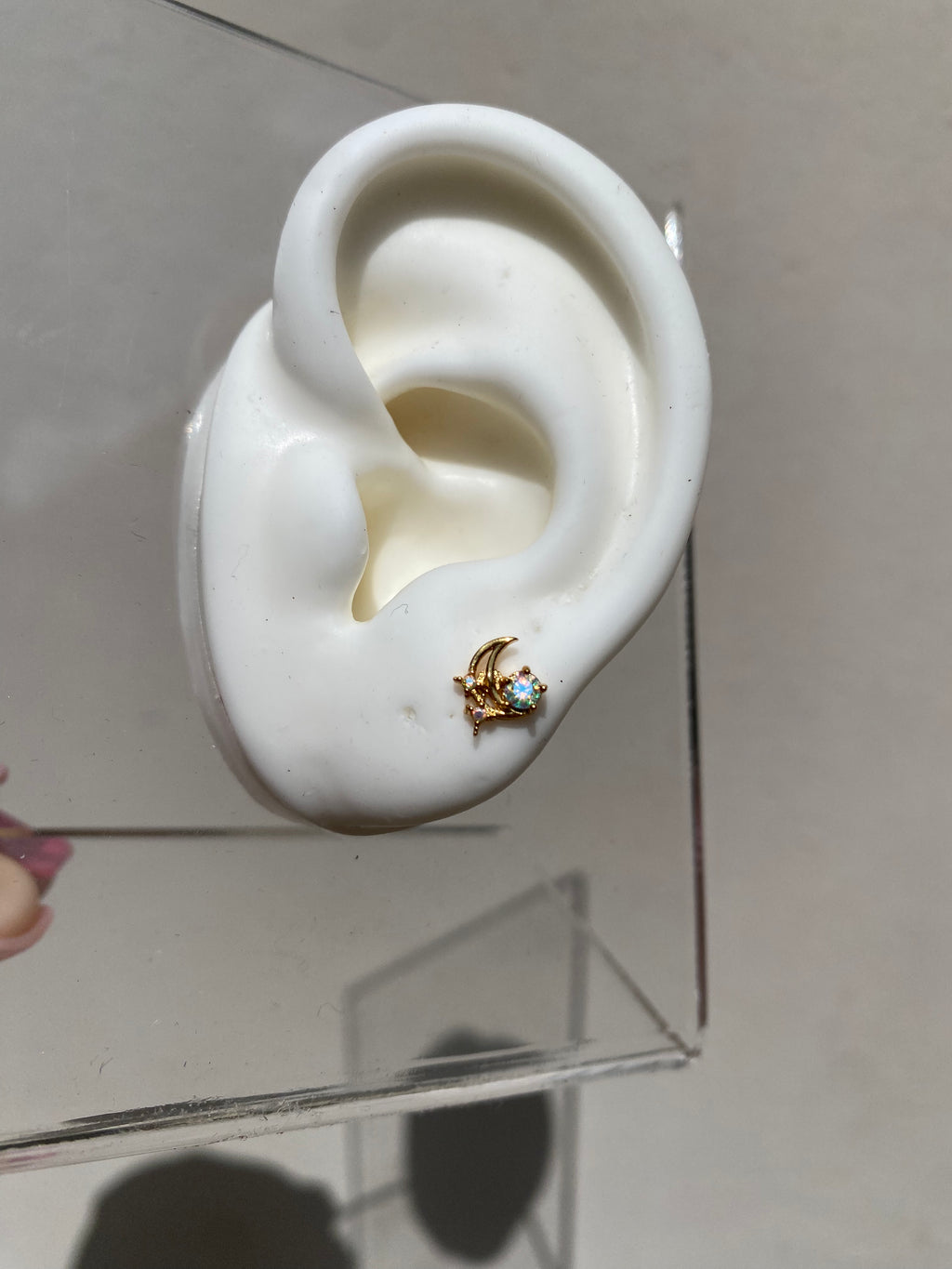 Piercing Media Luna con Tornasol