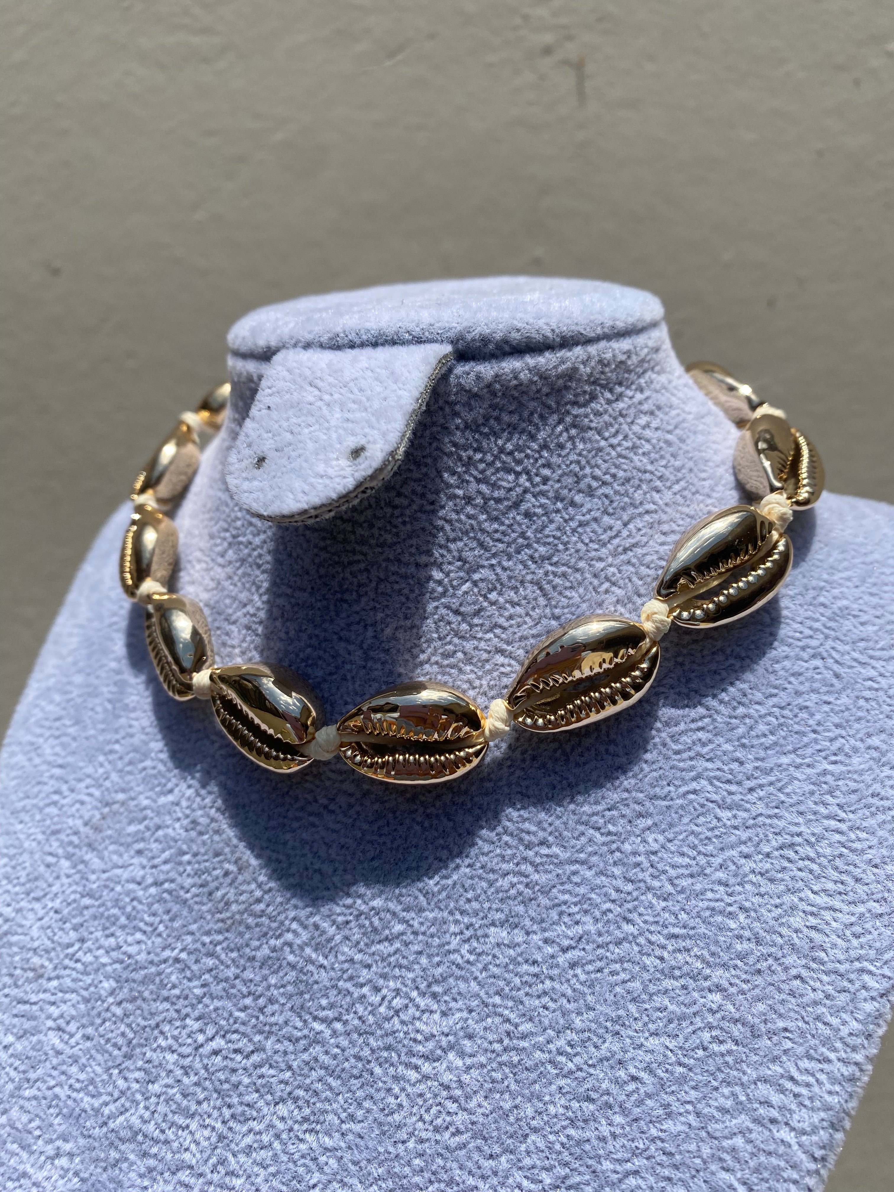 Chocker Conchas de Mar Gold