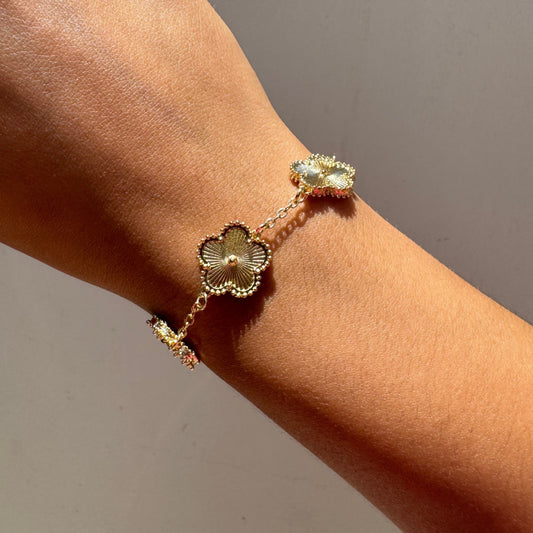 Brazalete tipo Van Cleef Gold Grande