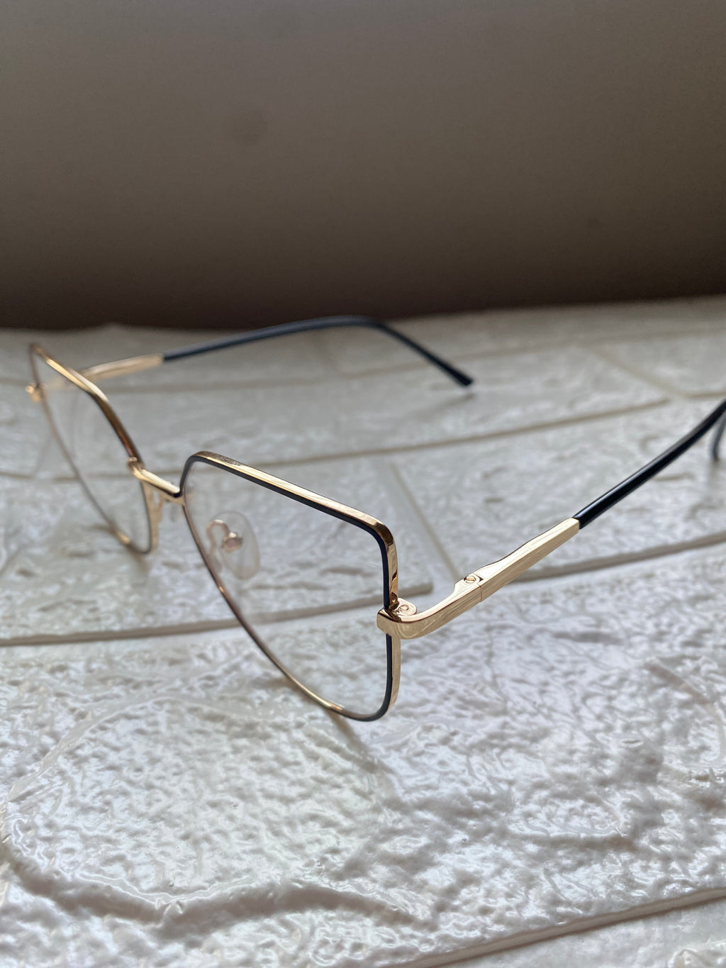 Lentes Cat Eye Gold con Frame Negro Fancy