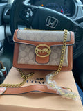 Cartera Coach Cafe
