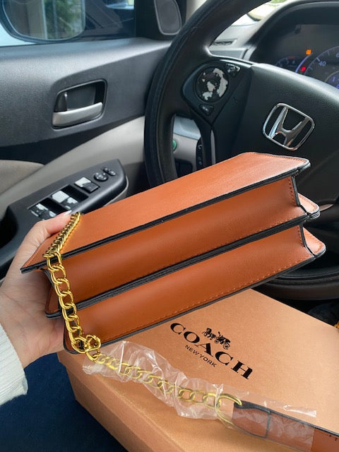 Cartera Coach Cafe