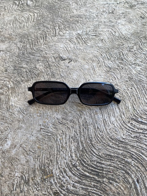 Lentes Miu Miu Rectangulares Negros