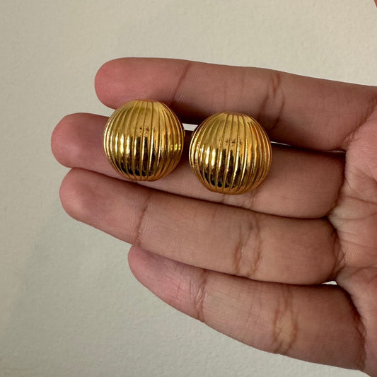 Studs Bobas Rayadas Gold